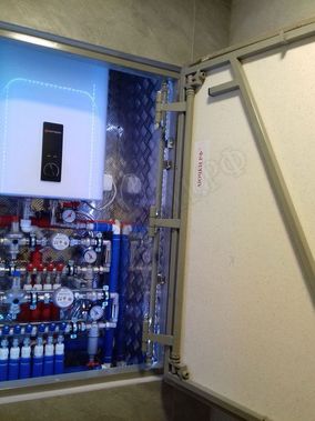 Люк под плитку Нажимной Железяка 800*600 Люк под плитку Нажимной Железяка 800*600