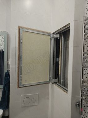 Люк под плитку Секрет 3.0 400*900, с антипровисом Люк под плитку Секрет 3.0 400*900, с антипровисом
