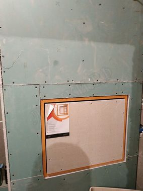 Люк под плитку Нажимной Апельсин 200*950 Люк под плитку Нажимной Апельсин 200*950